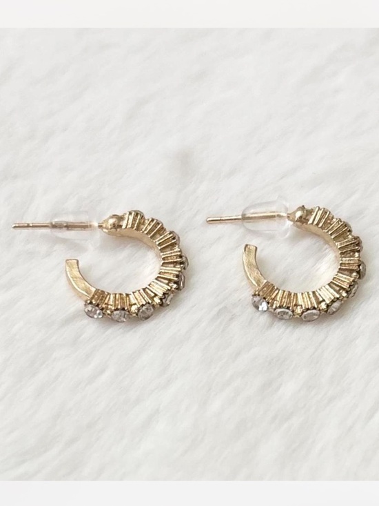 Jewelry - 5/$15 🩷 MUST BUNDLE Gold Crystal Accent Mini Hoop Earrings - Women Jewelry